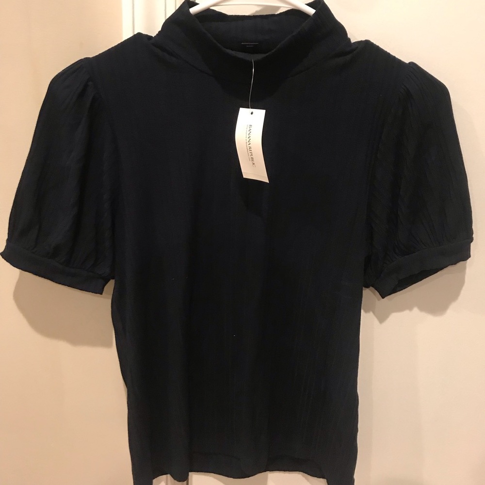Crow neck top